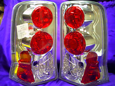 фонари задние для кадиллак эскалейд 2002-2006
